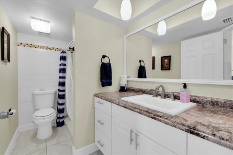 Condo in Clearwater, Florida, 2 bedrooms  № 1900757 - photo 20