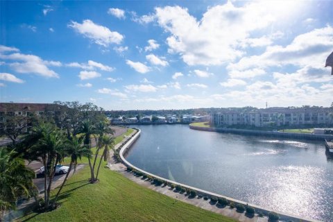Condo in Clearwater, Florida, 2 bedrooms  № 1900757 - photo 6