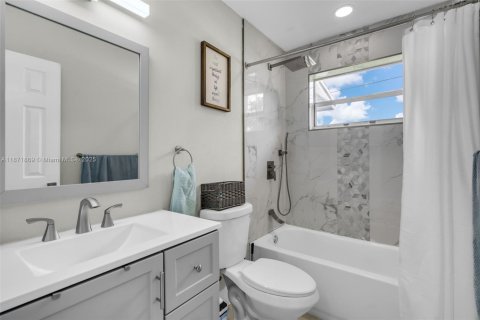Villa ou maison à vendre à Fort Lauderdale, Floride: 3 chambres, 114.55 m2 № 1920217 - photo 20