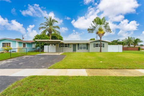 Villa ou maison à vendre à Fort Lauderdale, Floride: 3 chambres, 114.55 m2 № 1920217 - photo 1