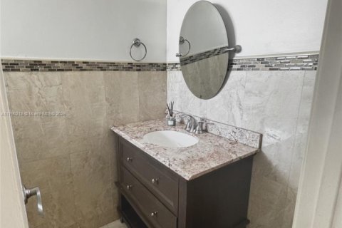 Снять в аренду кондоминиум в Майами, Флорида 1 спальня, 96.25м2, № 1959516 - фото 6