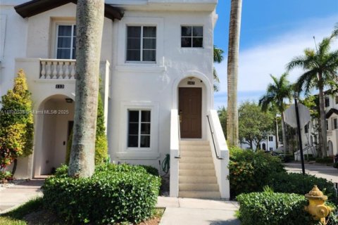 Condo in Miramar, Florida, 3 bedrooms  № 1696286 - photo 2