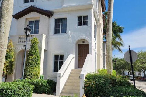 Condo in Miramar, Florida, 3 bedrooms  № 1696286 - photo 3