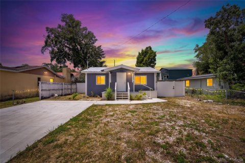 Villa ou maison à Tampa, Floride 3 chambres, 94.76 m2 № 2093739