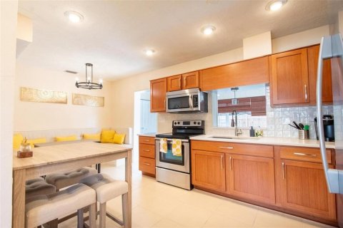 Casa en venta en Orlando, Florida, 3 dormitorios, 134.62 m2 № 2107613 - foto 4