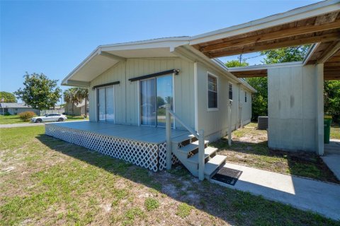 House in PORT ST. JOHN in Cocoa, Florida 2 bedrooms, 85.47 sq.m. № 1743613 - photo 3