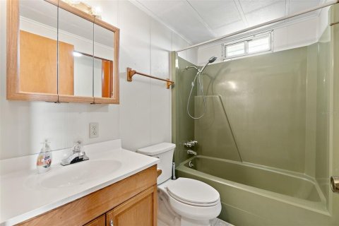 House in PORT ST. JOHN in Cocoa, Florida 2 bedrooms, 85.47 sq.m. № 1743613 - photo 16
