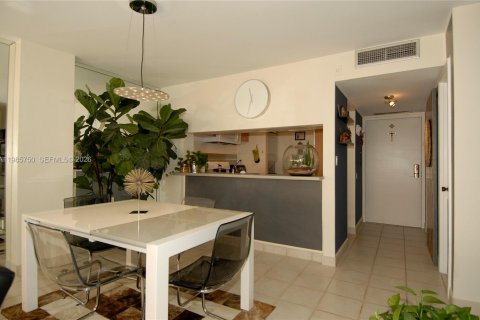 Copropriété à vendre à Miami, Floride: 1 chambre, 71.35 m2 № 2052500 - photo 6