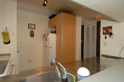 Copropriété à vendre à Miami, Floride: 1 chambre, 71.35 m2 № 2052500 - photo 9