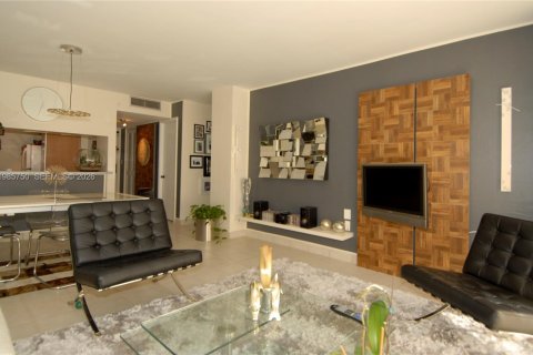 Copropriété à vendre à Miami, Floride: 1 chambre, 71.35 m2 № 2052500 - photo 5
