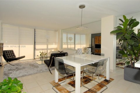Copropriété à vendre à Miami, Floride: 1 chambre, 71.35 m2 № 2052500 - photo 11