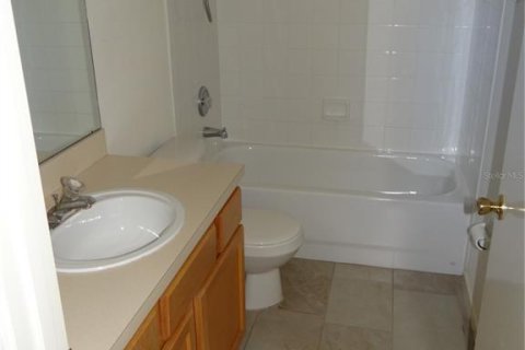 Villa ou maison à louer à Wesley Chapel, Floride: 3 chambres, 137.96 m2 № 2110728 - photo 8