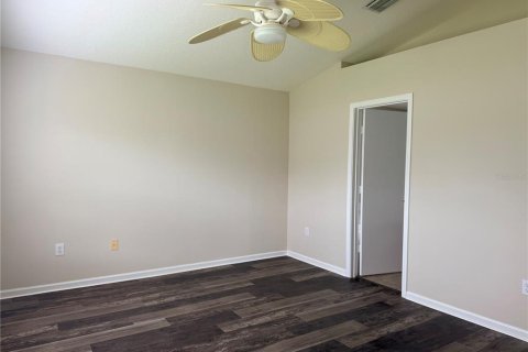 Villa ou maison à louer à Wesley Chapel, Floride: 3 chambres, 137.96 m2 № 2110728 - photo 9