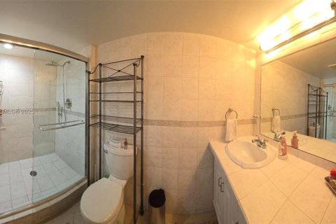 Купить кондоминиум в Уэстон, Флорида 2 спальни, 128.39м2, № 2053523 - фото 12