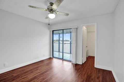 Condominio en venta en Tamarac, Florida, 2 dormitorios, 93.83 m2 № 2146754 - foto 29