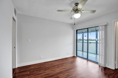 Condominio en venta en Tamarac, Florida, 2 dormitorios, 93.83 m2 № 2146754 - foto 30