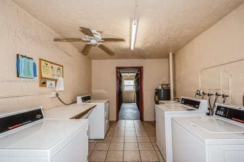 Condo in Margate, Florida, 2 bedrooms  № 1794069 - photo 27