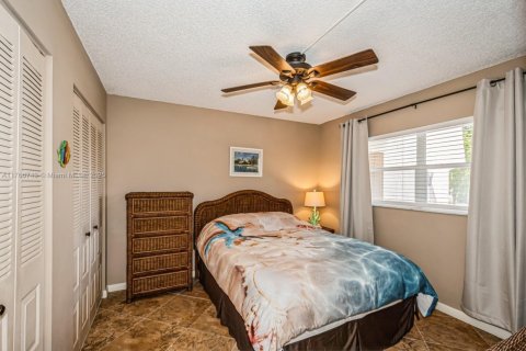 Condo in Margate, Florida, 2 bedrooms  № 1794069 - photo 19