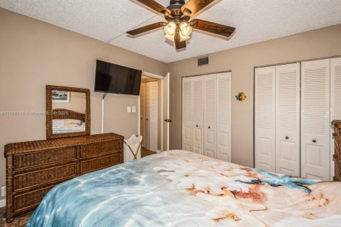 Condo in Margate, Florida, 2 bedrooms  № 1794069 - photo 20