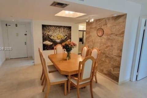 Купить кондоминиум в Уэстон, Флорида 2 спальни, 114.73м2, № 1756840 - фото 5