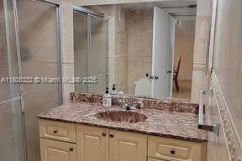 Купить кондоминиум в Уэстон, Флорида 2 спальни, 114.73м2, № 1756840 - фото 12