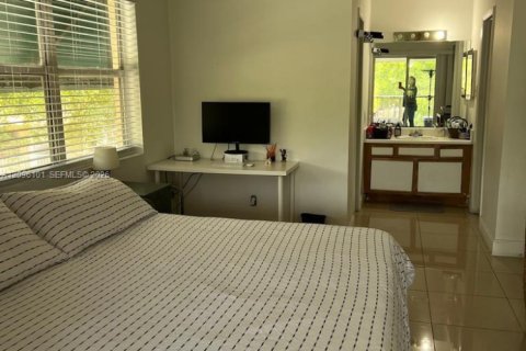 Copropriété à louer à Miami, Floride: 2 chambres, 101.54 m2 № 2388049 - photo 22
