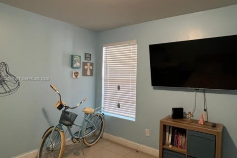 Copropriété à louer à Miami, Floride: 2 chambres, 101.54 m2 № 2388049 - photo 15