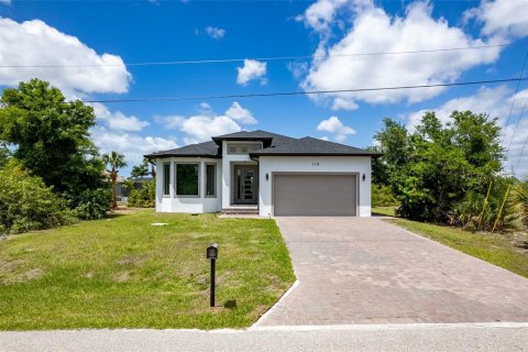 Villa ou maison à vendre à Rotonda, Floride: 3 chambres, 174.75 m2 № 2214340 - photo 2