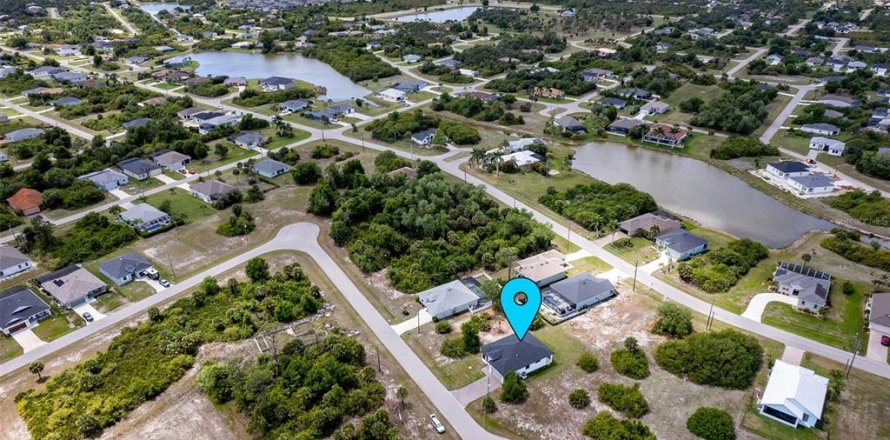 Villa ou maison à Rotonda, Floride 3 chambres, 174.75 m2 № 2214340