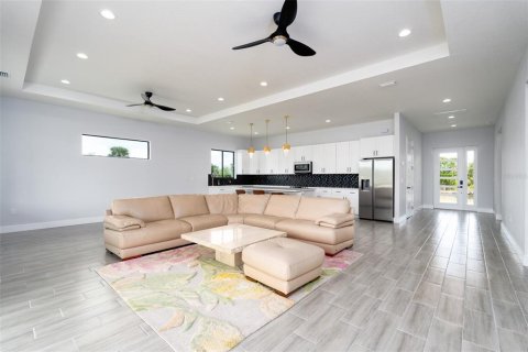 Villa ou maison à vendre à Rotonda, Floride: 3 chambres, 174.75 m2 № 2214340 - photo 13