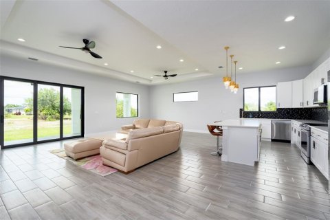 Villa ou maison à vendre à Rotonda, Floride: 3 chambres, 174.75 m2 № 2214340 - photo 12