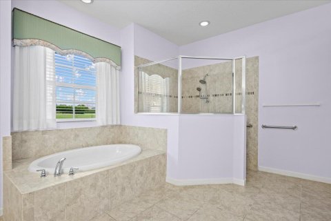 House in Port St. Lucie, Florida 4 bedrooms, 320.33 sq.m. № 2246358 - photo 19