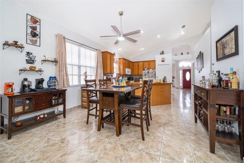 House in Orlando, Florida 4 bedrooms, 182.46 sq.m. № 1843304 - photo 20