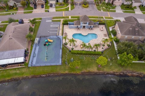 House in Orlando, Florida 4 bedrooms, 182.46 sq.m. № 1843304 - photo 8
