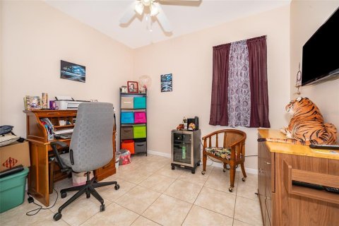 House in Orlando, Florida 4 bedrooms, 182.46 sq.m. № 1843304 - photo 28