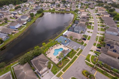 House in Orlando, Florida 4 bedrooms, 182.46 sq.m. № 1843304 - photo 9