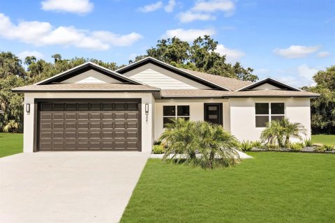 Casa en venta en Leesburg, Florida, 4 dormitorios, 191.19 m2 № 1810271 - foto 1
