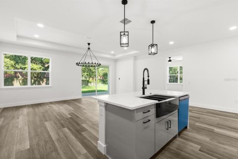 Casa en venta en Leesburg, Florida, 4 dormitorios, 191.19 m2 № 1810271 - foto 12