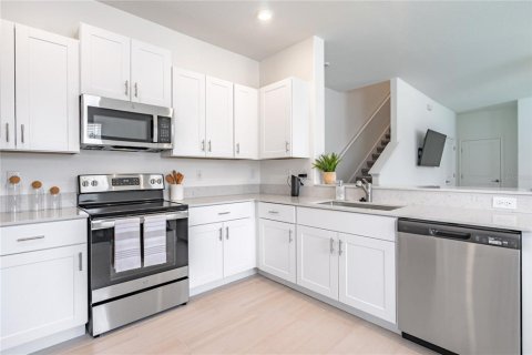 Townhouse in Wimauma, Florida 2 bedrooms, 146.6 sq.m. № 2123733 - photo 22