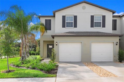 Townhouse in Wimauma, Florida 2 bedrooms, 146.6 sq.m. № 2123733 - photo 2