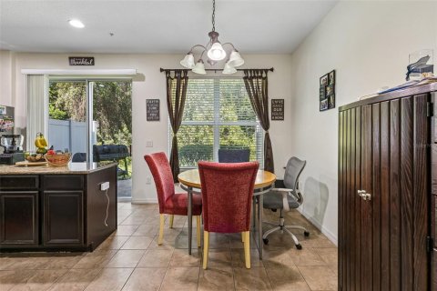 Touwnhouse à louer à Orlando, Floride: 3 chambres, 148.92 m2 № 2361313 - photo 10