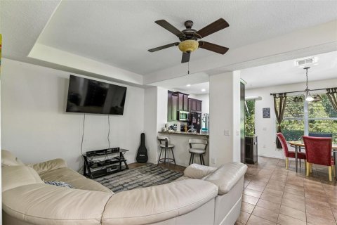 Touwnhouse à louer à Orlando, Floride: 3 chambres, 148.92 m2 № 2361313 - photo 12