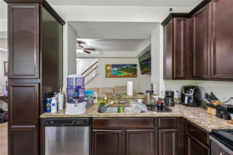 Touwnhouse à louer à Orlando, Floride: 3 chambres, 148.92 m2 № 2361313 - photo 7