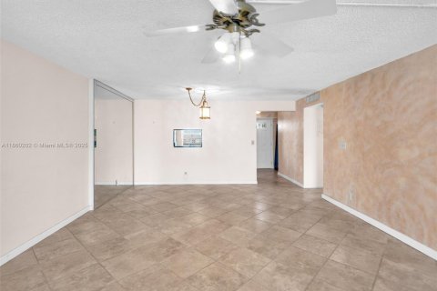 Condominio en venta en Dania Beach, Florida, 2 dormitorios, 110.55 m2 № 1886643 - foto 7