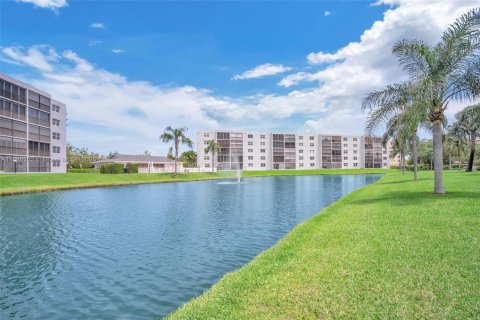 Condominio en venta en Dania Beach, Florida, 2 dormitorios, 110.55 m2 № 1886643 - foto 4