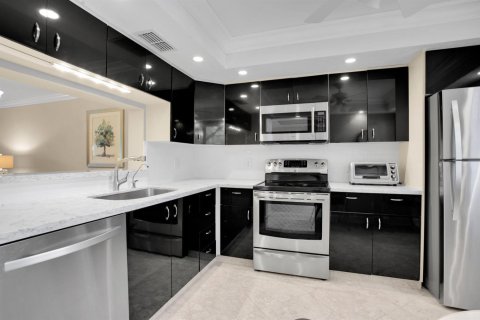 Condo in Coconut Creek, Florida, 2 bedrooms  № 2402391