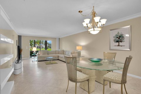 Condo in Coconut Creek, Florida, 2 bedrooms № 2402391 - photo 7