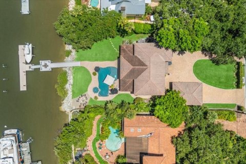 Villa ou maison à vendre à New Smyrna Beach, Floride: 5 chambres, 400.97 m2 № 1815638 - photo 2