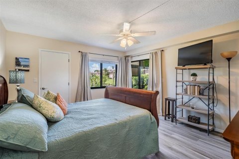 Condominio en venta en Oldsmar, Florida, 2 dormitorios, 101.64 m2 № 2204544 - foto 21