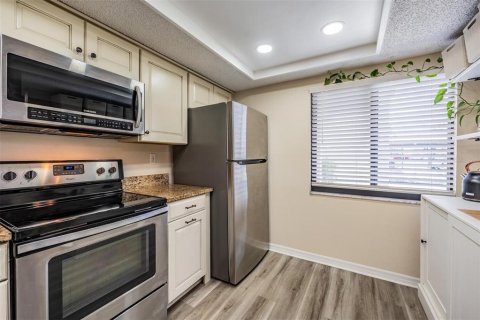 Condominio en venta en Oldsmar, Florida, 2 dormitorios, 101.64 m2 № 2204544 - foto 18